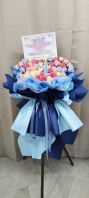 Opening soap flower stand