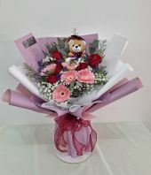 HB 067 GRADULATION FLOWERS WITH BEAR