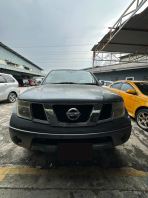 NISSAN NAVARA TUKAR LEATHER SEAT