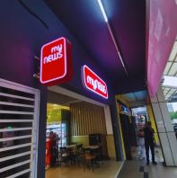 Double-Sided Lightbox for Walkways