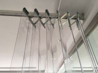 Aluminium Sliding Rail Curtain hanger with SS304 Clamp and Run Bar / Heavy Duty 2mtr x ( 7 x 2mm T 350mm clamp )