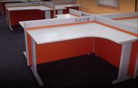 Workstation furniture 4 pax L Shape with I metal leg