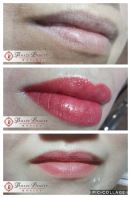 lips embroidery 