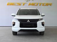 2022 MITSUBISHI TRITON 2.5L LR 4X2 DC MANUAL