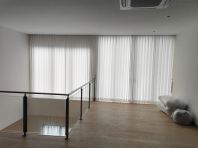 Shaping-family-day-curtain