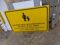 Papan Tanda Peringatan Tersuai