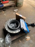 PC200-5 TRAVEL DEVICE DRUM