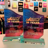 EXCLUSIVE CRYSTAL PLAQUE