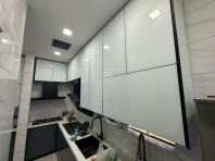 4G Glass/Aluminium Cabinet