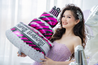 studio 21st birthday portrait photography