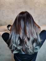 Peekaboo Highlights Shy Turquoise 