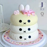 3D Miffy Cake | Birthday Cake 3D Miffy Cake | Birthday Cake