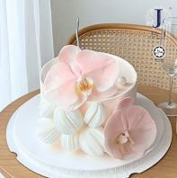 Anniversart Cake | Couple Cake | Flower Cake Anniversart Cake | Couple Cake | Flower Cake
