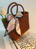 UNIGOLD The Rattan Basket | SIZE : 28 x 21 x 13cm | Ribbon Included | Good for Picnic Use | Storage Basket |  Suitable for Birthday Valentine's Christmas Xmas New year Party Housewarming Wedding Ceremony Business  Supplies Rotan Camping Outdoor Organizer