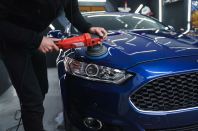 Professional Car Polishing & Waxing Service