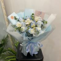V26 - Pastel Blue FRESH Flowers (M)