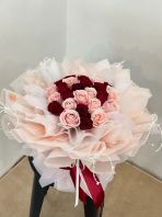 26stalks Fresh Red Roses with Pink Roses