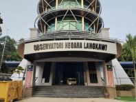 Commercial Branding Enhancement | Custom 3D LED BACKLIT Box Up Letter Sign Installation in Pantai Cenang, Kuah & Kedawang