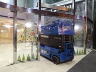 Scissor Lift Rental for Malls & Indoors