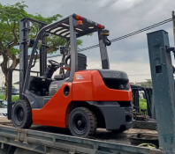 TOYOTA 8FD25 Diesel Forklift with 4000mm Normal Mast rent to Seri Cheeding, Jenjarom in Long-term basis