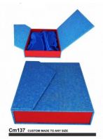 CM 137 - CM GIFT BOX
