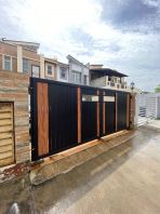 Black Stainless Steel Gate - Basic
