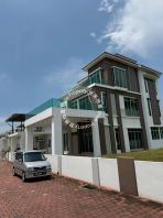 [FOR SALE] 3 Storey Bungalow House Corner At Taman Lembah Indah, Simpang Ampat