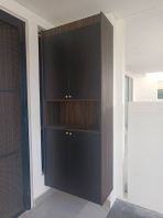 REKAAN DALAMAN RAK KASUT