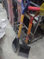 Skop Kayu Rata/Tajam Flat/Pointed Shovel Skop Kayu Rata/Tajam Flat/Pointed Shovel
