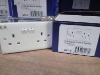 SUM (PC-213) 13A DOUBLE SWITCH SOCKET SUM (PC-213) 13A DOUBLE SWITCH SOCKET