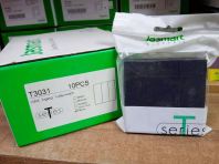 JASMART ELECTRIC T SERIES (T3031) 10AX 3 GANG 1 WAY SWITCH (BLACK) JASMART ELECTRIC T SERIES (T3031) 10AX 3 GANG 1 WAY SWITCH (BLACK)