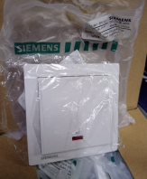 SIEMENS 20A 1 GANG 1 WAY DOUBLE POLE SWITCH WITH NEON INDICATOR (5TA1361-3PC01) SIEMENS 20A 1 GANG 1 WAY DOUBLE POLE SWITCH WITH NEON INDICATOR (5TA1361-3PC01)