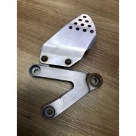 HONDA CBR900RR SC28 FRONT BRACKET STEP LH