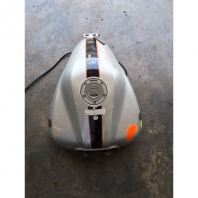 YAMAHA FZ6 FZ6R /C FUEL TANK / GAS PETROL TANK (2004-2009) YAMAHA FZ6 FZ6R /C FUEL TANK / GAS PETROL TANK (2004-2009)