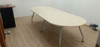 Oval meeting table - AOC