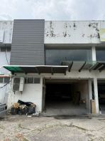Kawasan Perindustrian Taman Universiti@1.5 Storey Terrace Factory FOR RENT