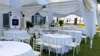 Round Tables & Chiavari Chairs Set