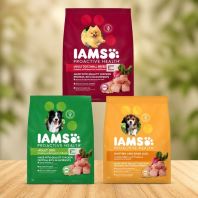 IAMS Premium Dog Dry Food for Adult, Small Breed & Mother & Baby Dogs 3kg - Quality Chicken Protein