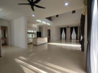 Emerald Bay 3 storey Semi D ( with lift )