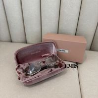 MiuMiu Sunglasses- Preloved Luxury Sunglasses MiuMiu Sunglasses- Preloved Luxury Sunglasses