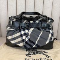Burberry Nylon Tote Bag- Preloved Luxury Bag Burberry Nylon Tote Bag- Preloved Luxury Bag