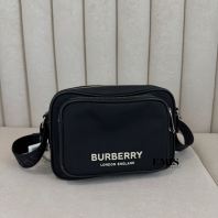 Burberry Paddy Bag- Preloved Luxury Bag Burberry Paddy Bag- Preloved Luxury Bag