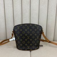 Louis Vuitton Monogram Drouot M51290- Preloved Luxury Bag Louis Vuitton Monogram Drouot M51290- Preloved Luxury Bag