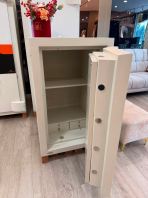 CHUBB CUSTODIAN SAFE SIZE 3