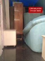 12 wheel lorry price
