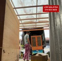 lorry rental price singapore