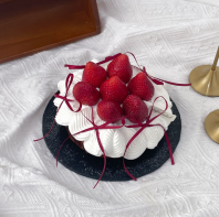 PHILADELPHIA Burnt Cheesecake Classic Strawberry Design