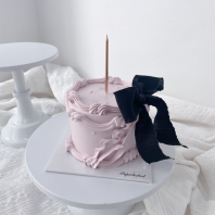 Elegant Vintage Black Ribbon Pink Cake
