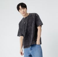 GILDAN x ARRIVE GUIDE Vintage Snowflake Washed Tee Unisex 205gsm Cotton Relaxed Fit Thick Quality Cotton T-Shirt AG2316