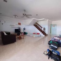 ˫�����ݳ���   Double-Storey Terrace House for Sale